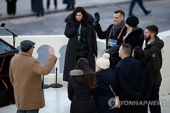 취임식 선서 리허설