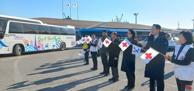 새 둥지로 떠나는 영주귀국 사할린 동포들