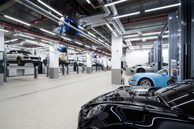 포르쉐 서비스센터 성수 일반수리 공간