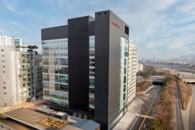 포르쉐 서비스센터 성수 전경