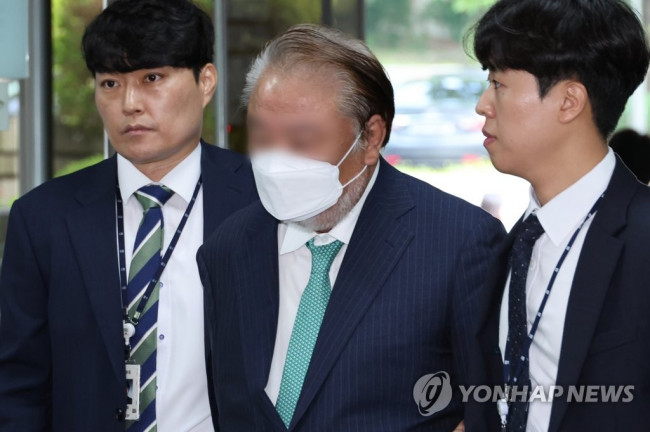 구속심사 법정 향하는 백현동 민간업자