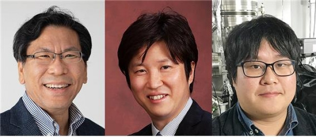 (왼쪽부터)김유수 GIST 교수·이마다 히로시 교수·키무라 켄스케 RIKEN 연구원