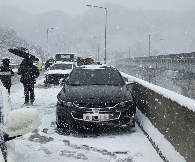 차량 8대 간 추돌 사고 현장