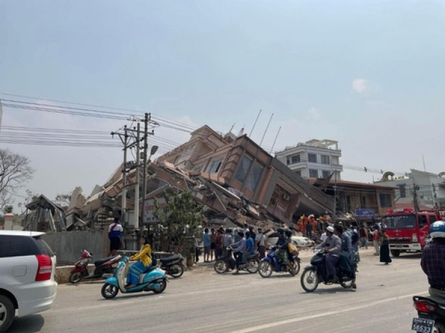 미얀마 중부 아웅반 호텔 붕괴