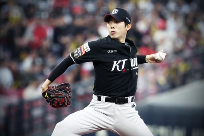 역투하는 오원석