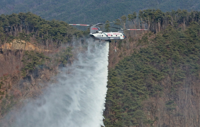 지난해 해외에서 임차한 대형헬기(모델234)