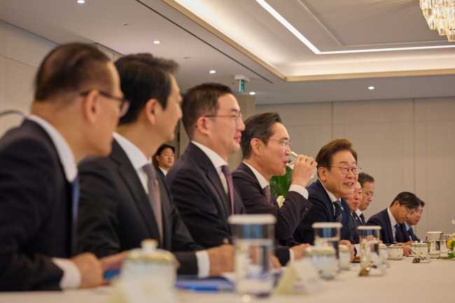 이재명 대통령, 6경제단체·기업인 간담회