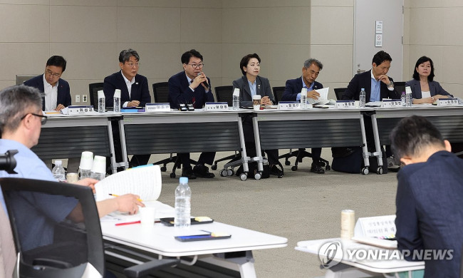 이한주 위원장, 