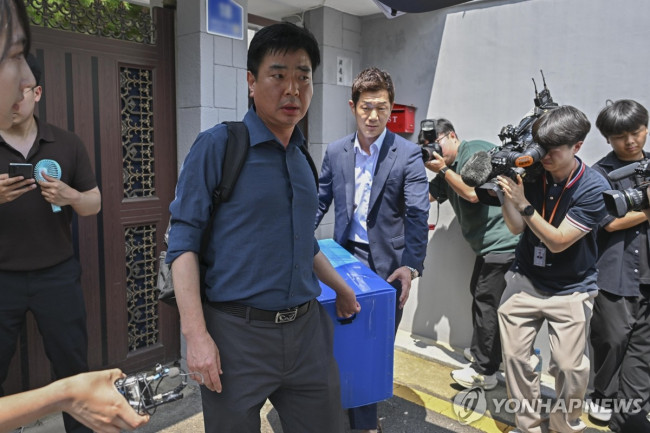 한덕수 전 국무총리 자택 압수수색 마친 내란특검