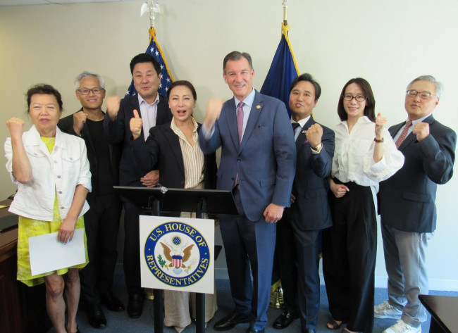 톰 수오지 美 의원, 한국인 전문직 비자 법안 발의 기자회견